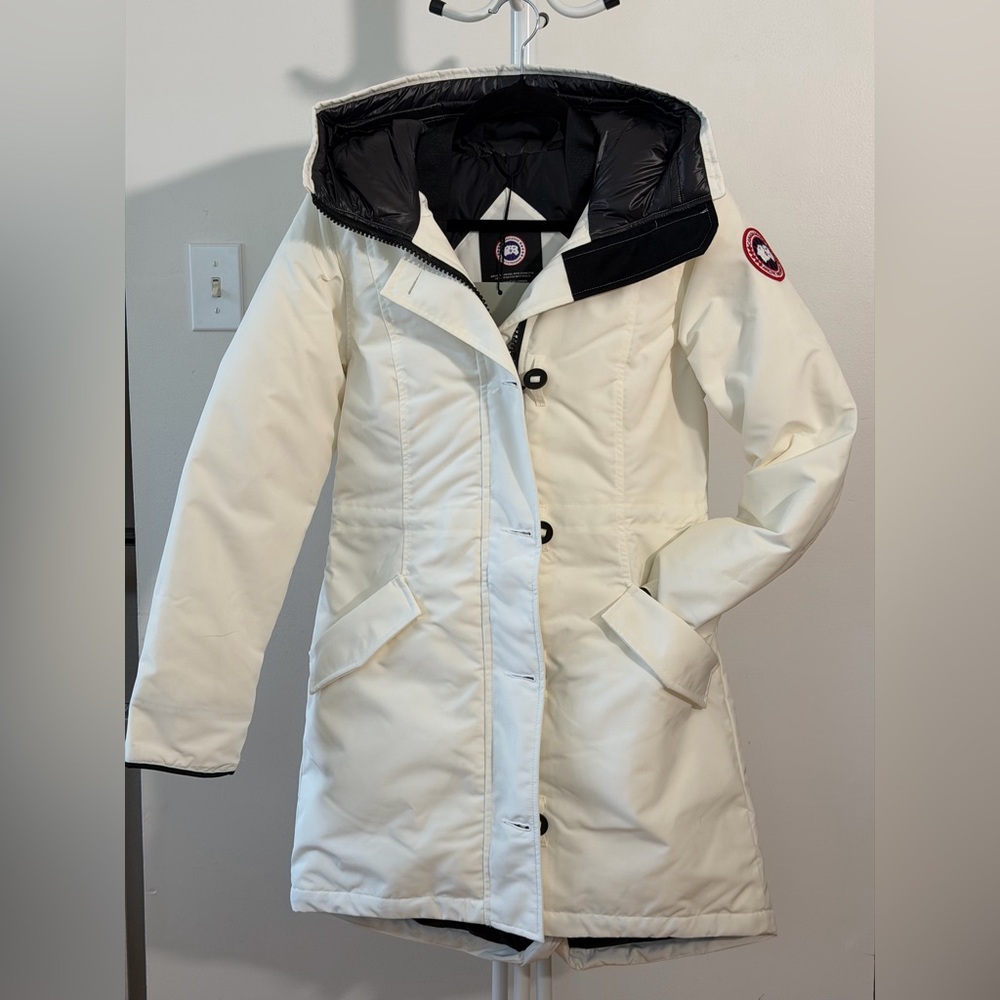 Canada Goose Women's Rossclair Cream-White Hooded Parka